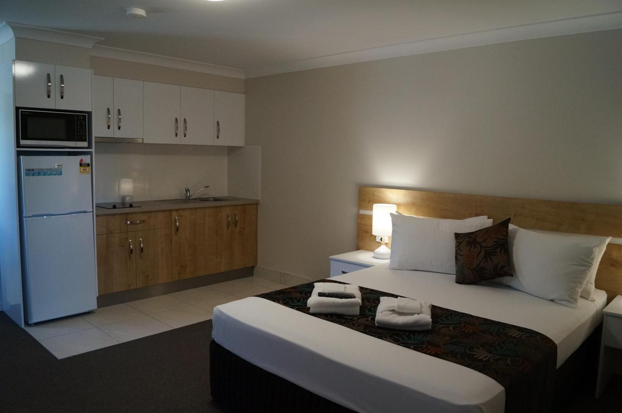 Castle Crest Motel Townsville Exteriör bild