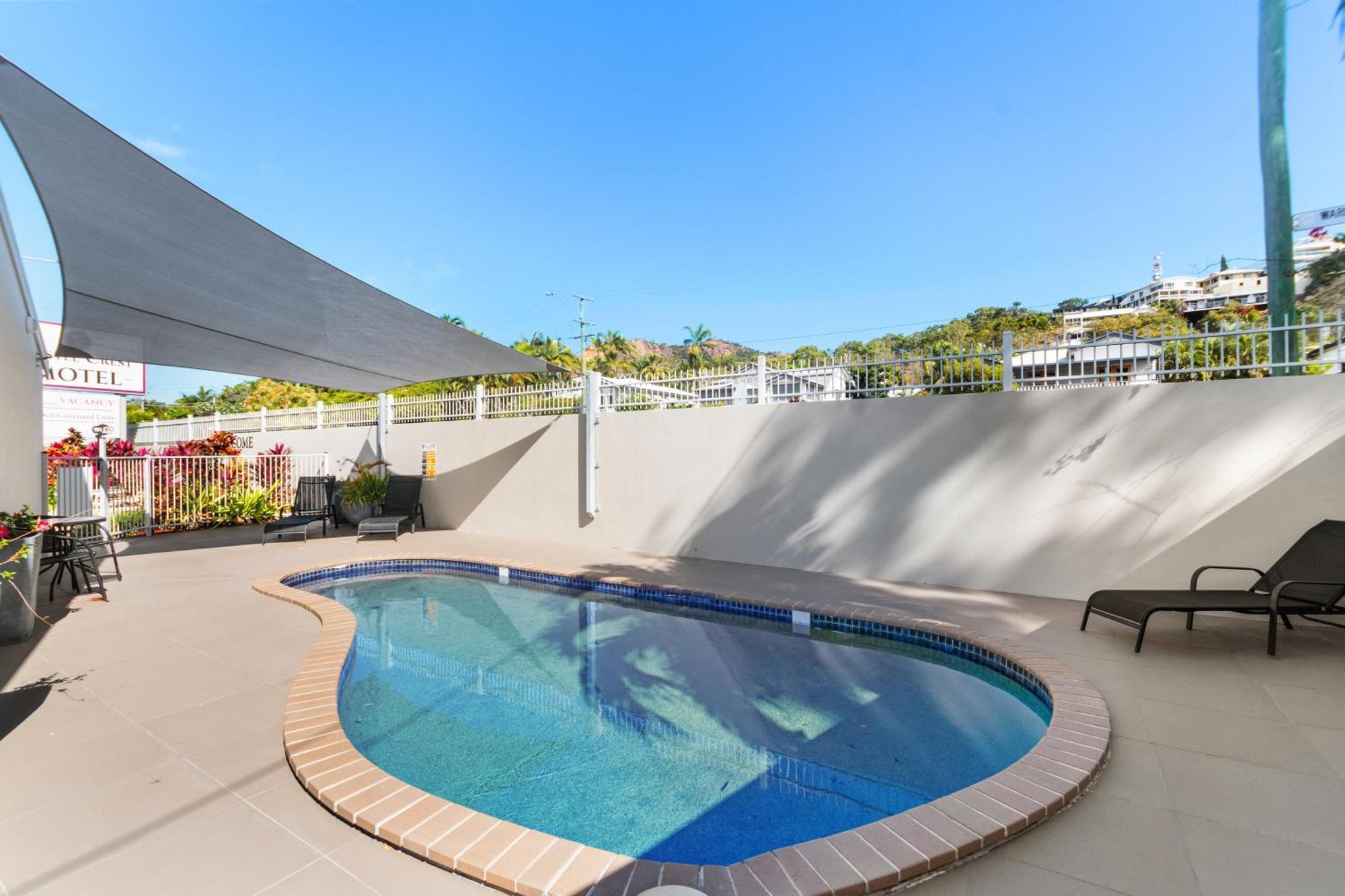 Castle Crest Motel Townsville Exteriör bild