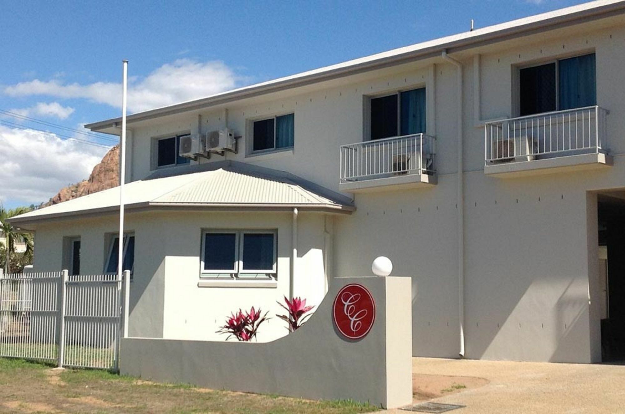 Castle Crest Motel Townsville Exteriör bild